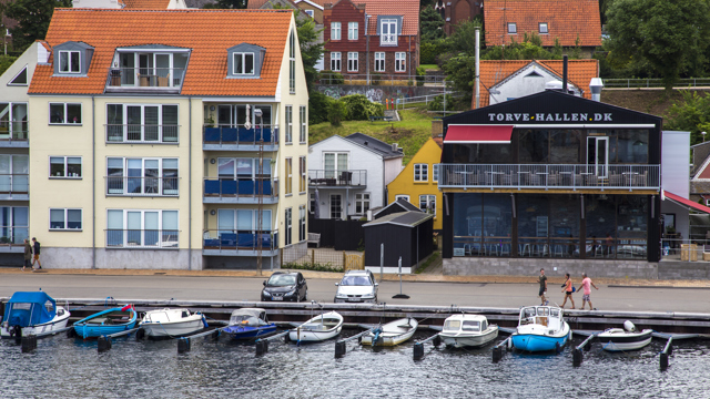 Bitten & Mads Clausens Fond har købt Torvehallen