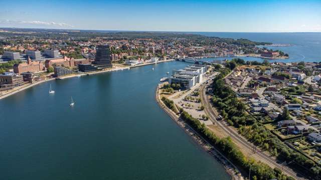 Flyv med over Byens Havn